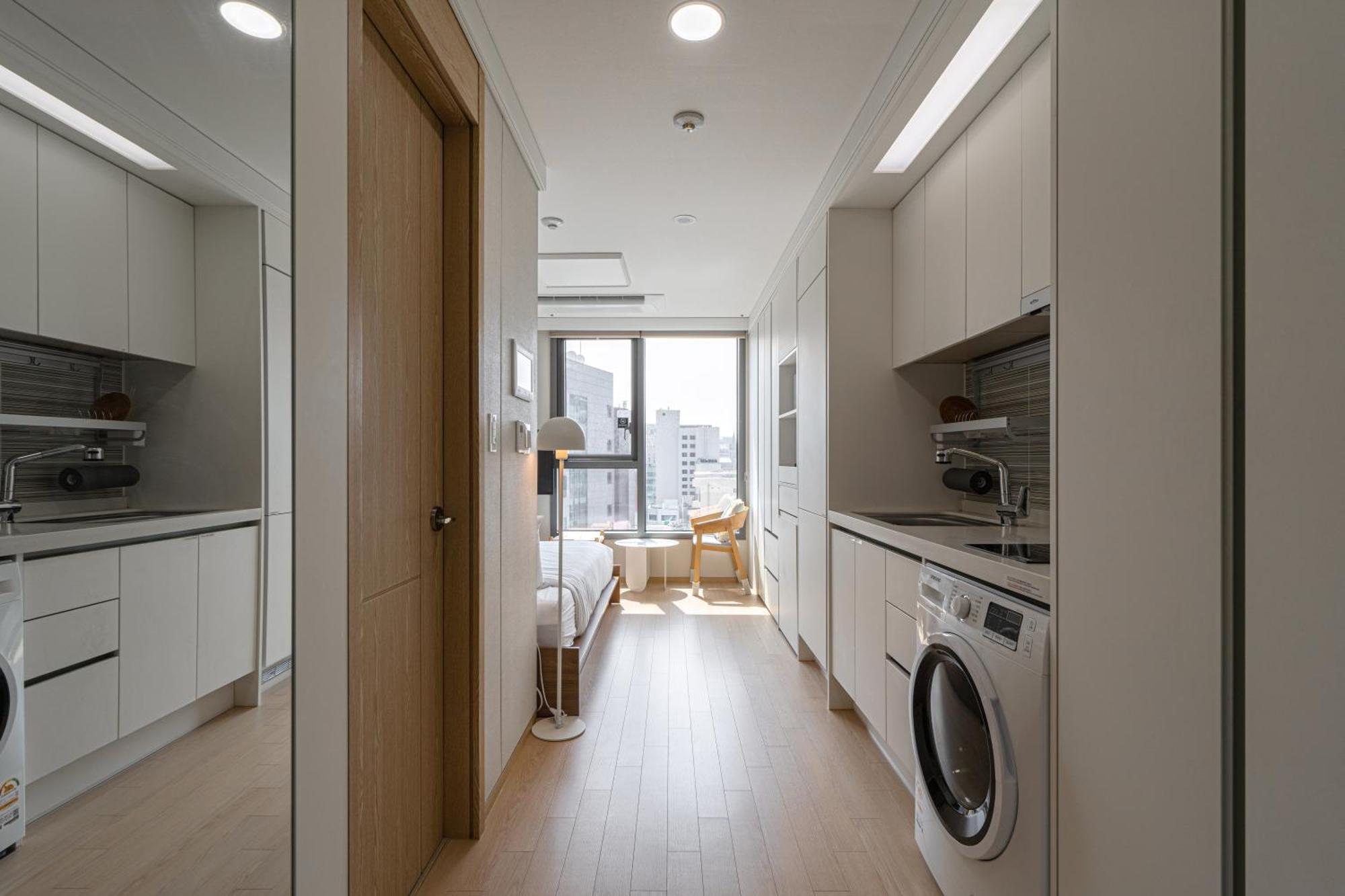 아파트 Urbanstay Myeongdong *